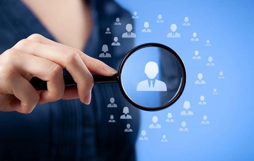 新华时评丨高市开历史倒车必将失败